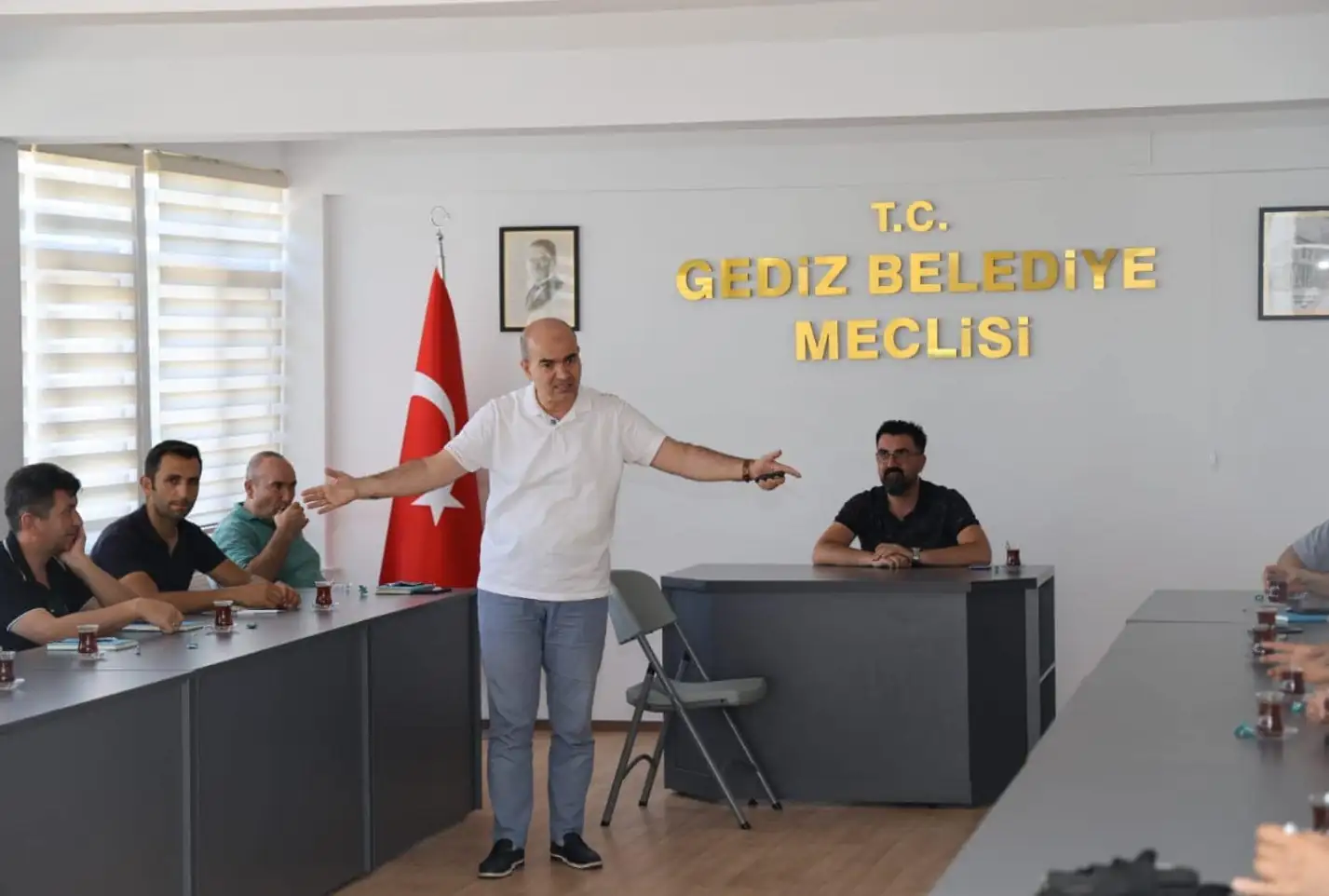 Kütahya Gediz'de Belediye Personeli’ne iletişim semineri