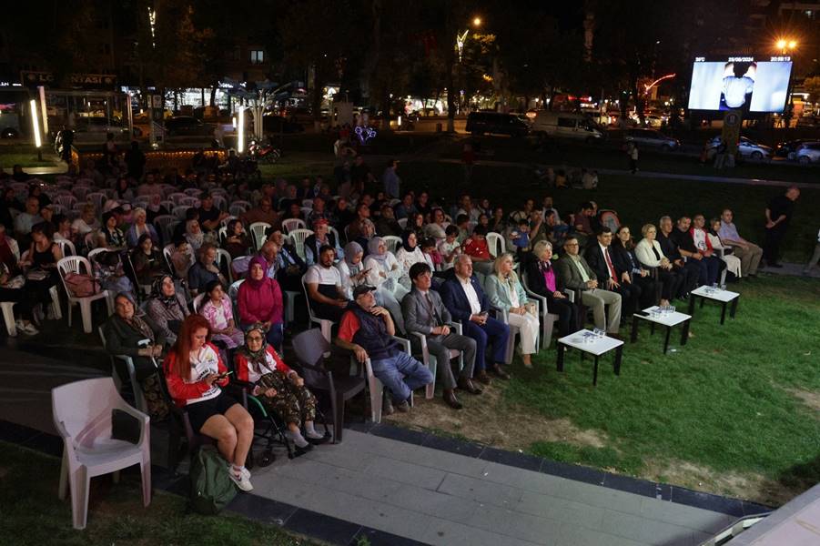 Kütahya’da Zaferin Yolu, Ruhundaki Ateş belgeseli yoğun ilgi gördü