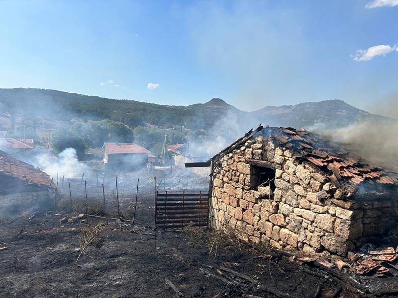 Kütahya'da köydeki büyük yangın güçlükle söndürüldü