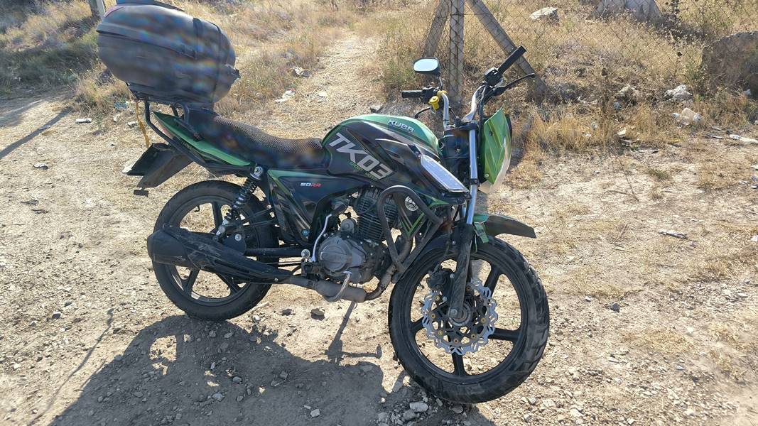 Kütahya’da motosiklet otomobile çarptı, 1 yaralı