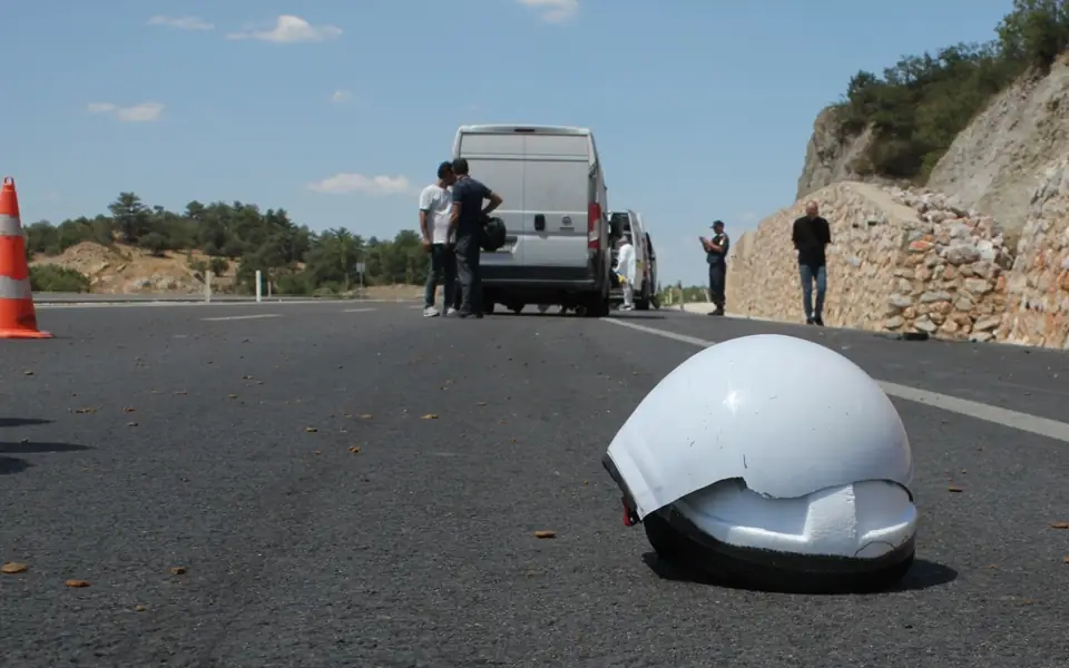 Kütahya'da minibüs elektrikli bisiklete çarptı, 1 ölü