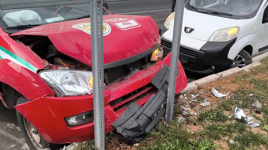 Kütahya’da yangına giden orman aracı kaza yaptı