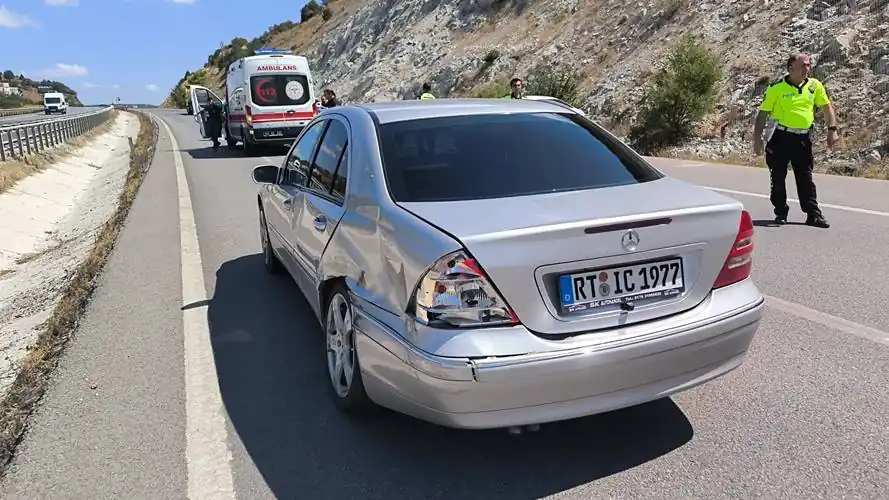 Kütahya’da zincirleme trafik kazası 6 yaralı