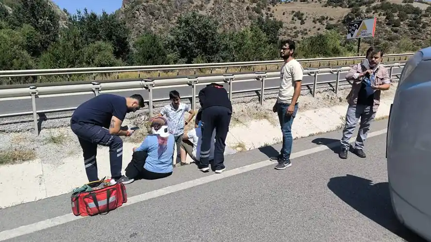 Kütahya’da zincirleme trafik kazası 6 yaralı