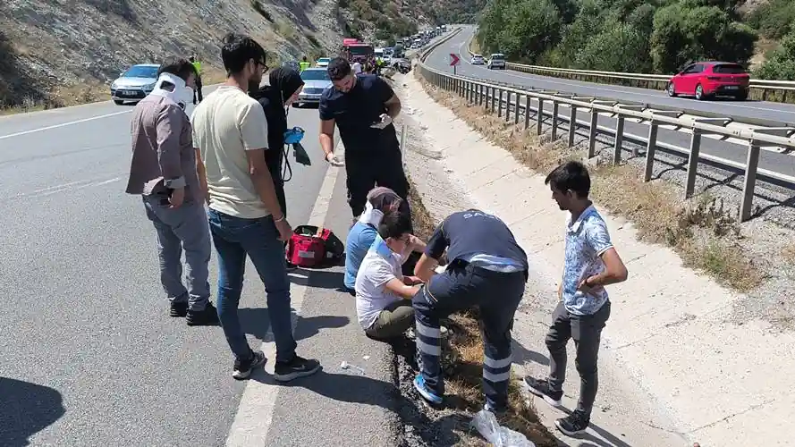 Kütahya’da zincirleme trafik kazası 6 yaralı