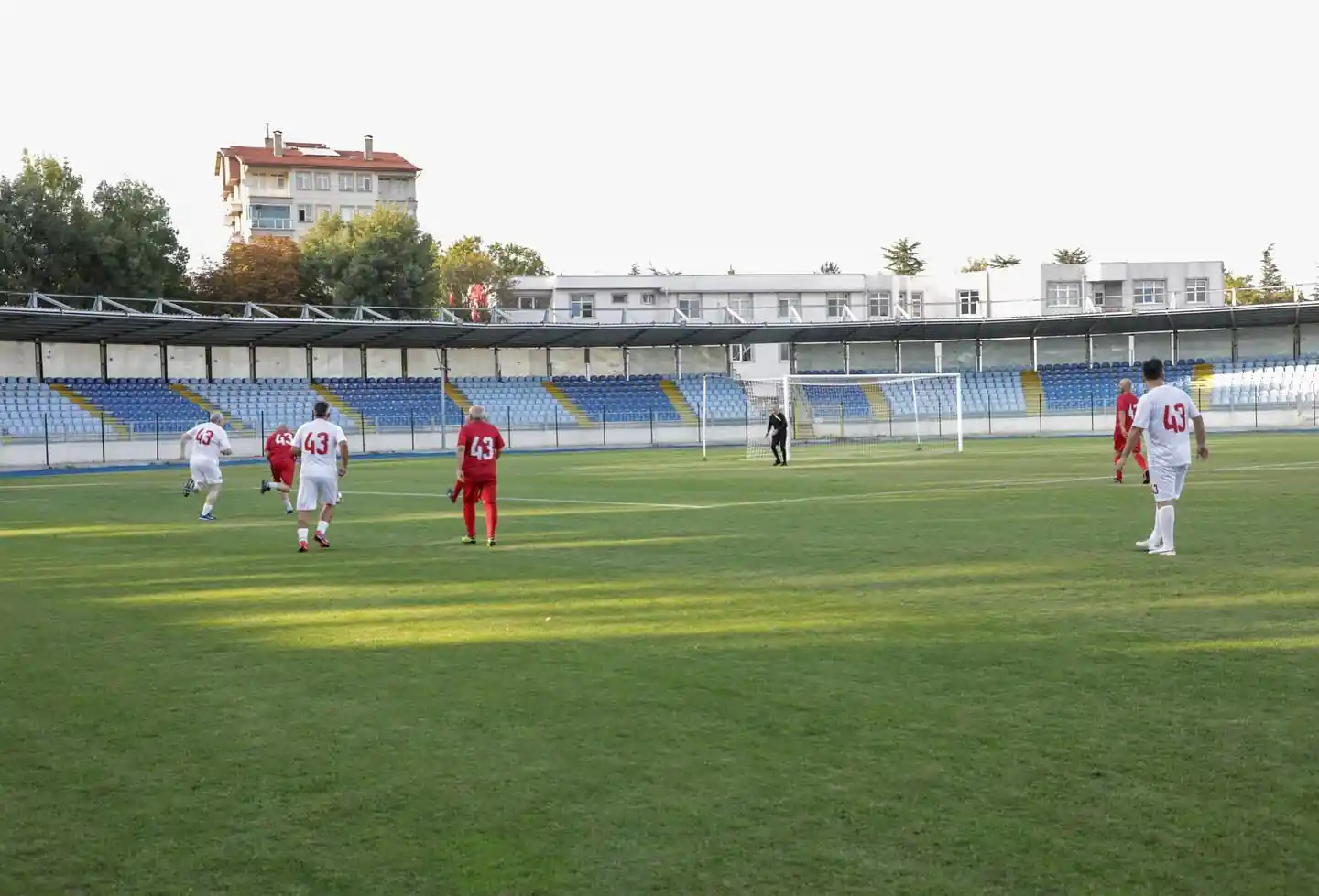 Kütahya’da Zafer maçında dostluk kazandı