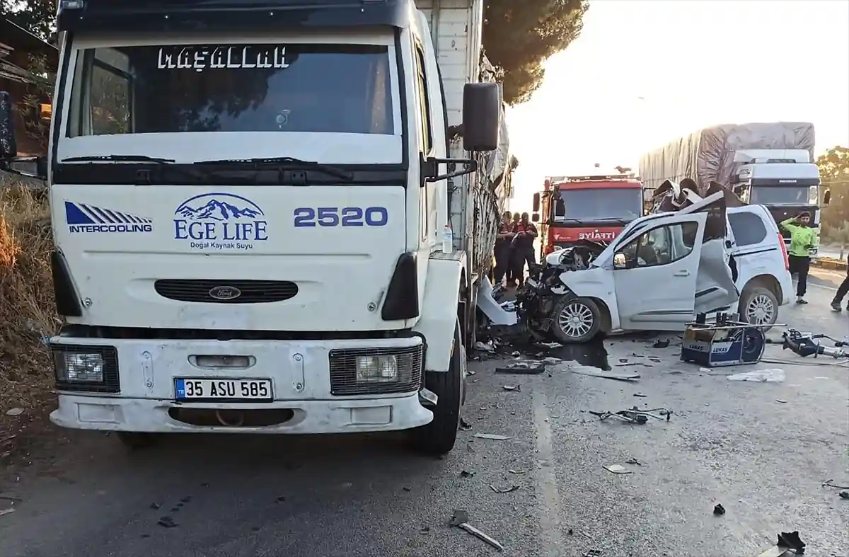 Manisa’da düğünden dönenı aynı aileden 4 kişi öldü 