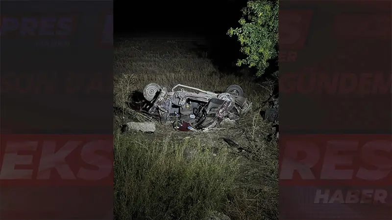 Afyonkarahisar'da iki otomobil çarpıştı, 2 ölü