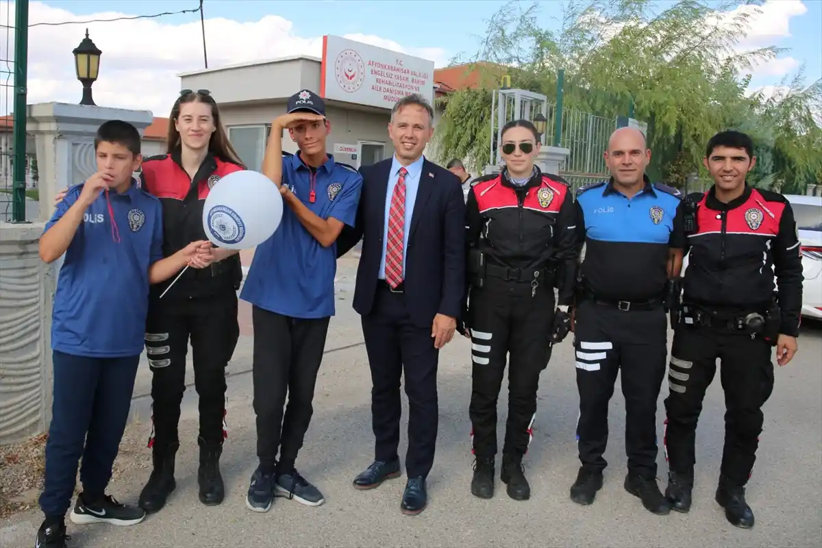 Afyonkarahisarda iki özel çocuğun polislik hayali gerçekleşti