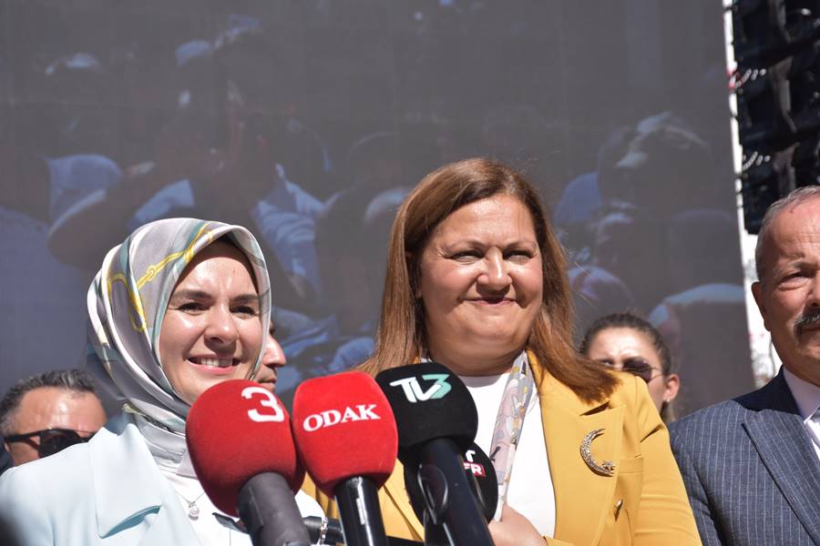 Bakan Göktaş, 6. Uluslararası Gastro Afyon Turizm ve Lezzet Festivali'nin açılışında konuştu