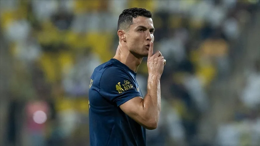 Bu kez sosyal medya rekoru kırdı Ronaldo 1 Milyar takipçiyi aştı