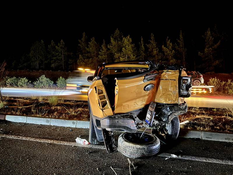 Fethiye'de zincirleme kaza 1 ölü, 11 yaralı