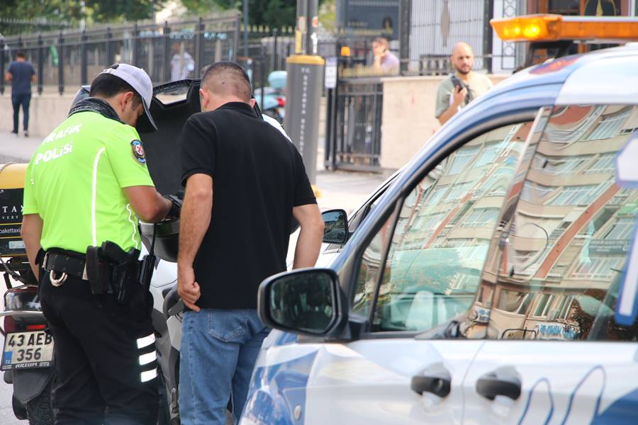 Kütahya’da özel halk otobüsü şoförlerine ortak denetim