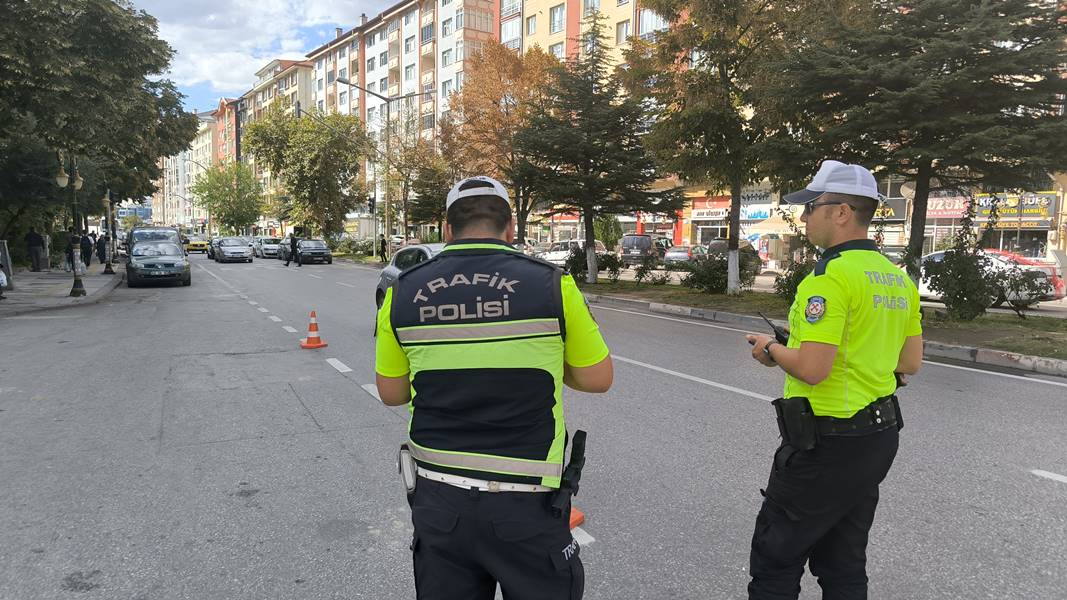 Kütahya’da polis ekiplerinden dronlu denetim