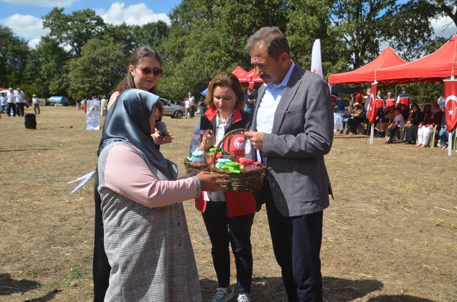 Kütahya'da yetişen en iyi ahududular seçildi