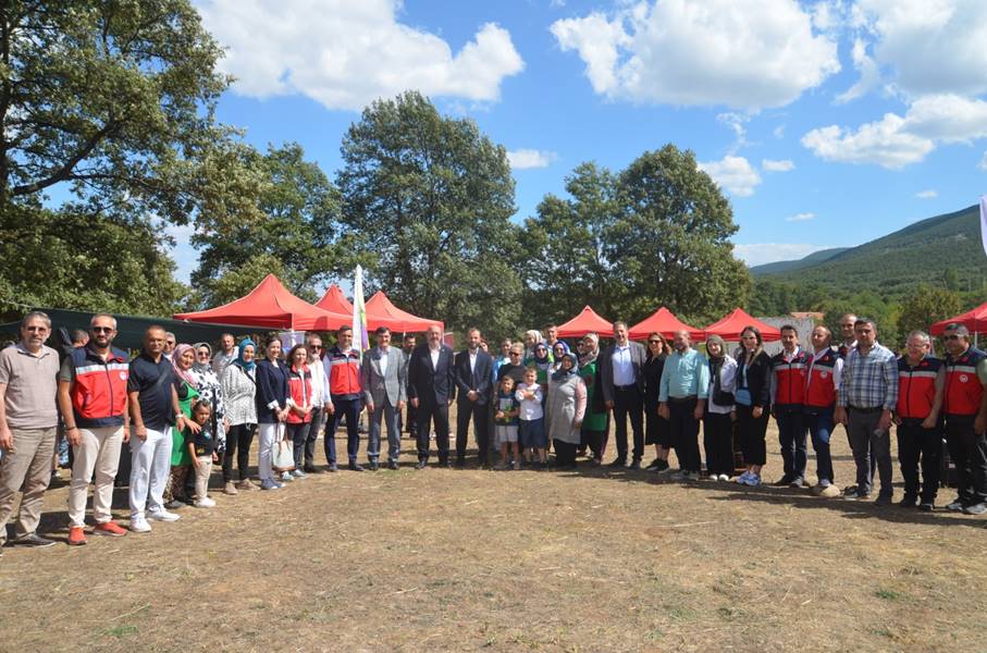 Kütahya'da yetişen en iyi ahududular seçildi