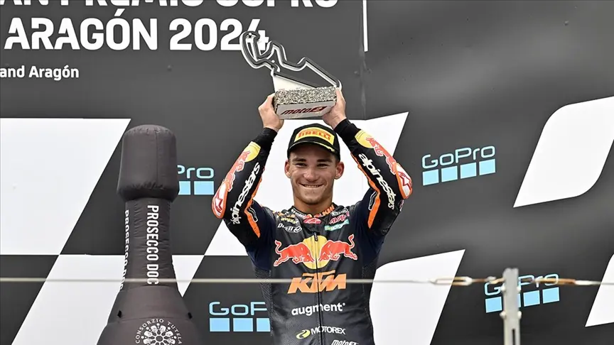 Milli motosikletçi, dünya üçüncüsü oldu
