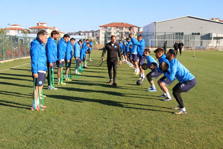 Belediye Kütahyaspor, Bursa deplasmanına hazırlanıyor