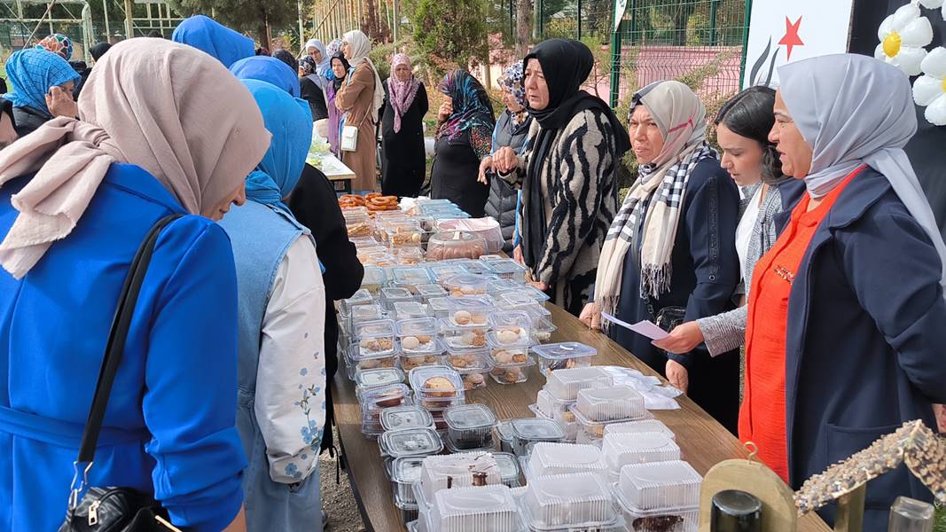 Kütahya’da özel öğrenciler için kermes