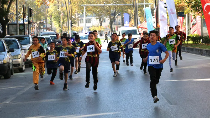 Kütahya’da 29 Ekim Cumhuriyet Koşusu yapıldı