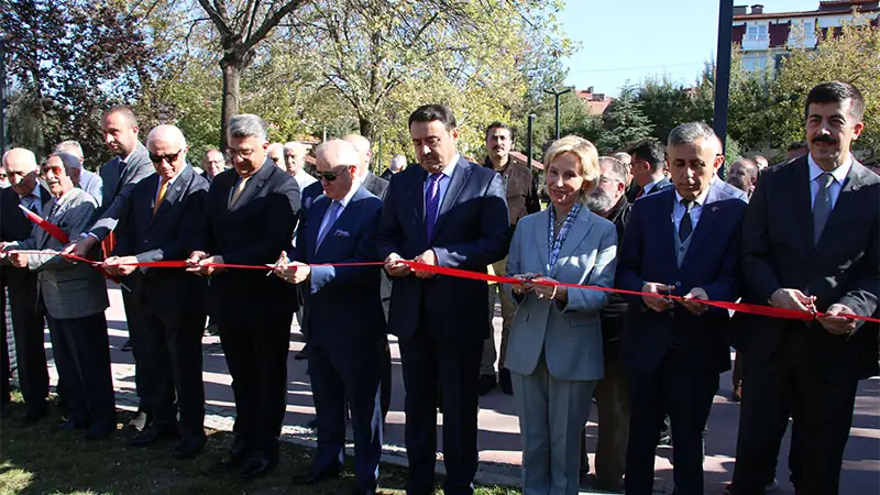 Kütahya’da Ahmet Yakupoğlu anıtı açıldı