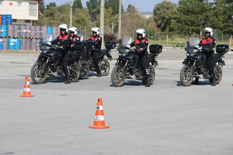 Kütahya’da Yunus Timlerinin zorlu eğitimi</p>
<p>