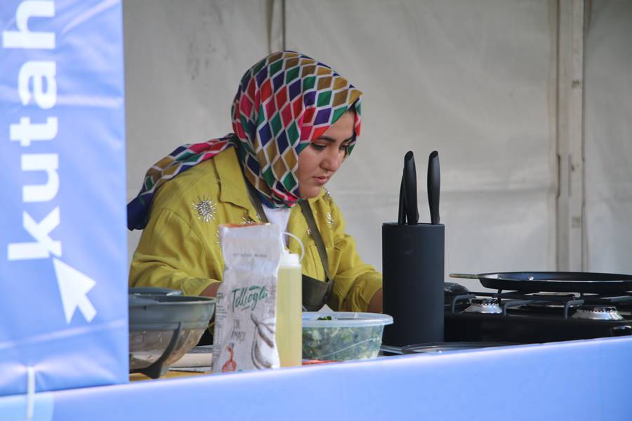 Kütahyalı kadınlar gastronomi yarışmasında hünerlerini sergiledi