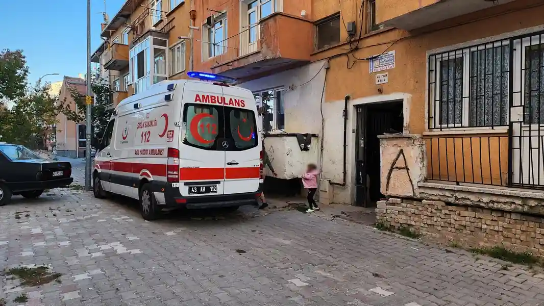 Kütahya’da genç çocuk kendine zarar verdi