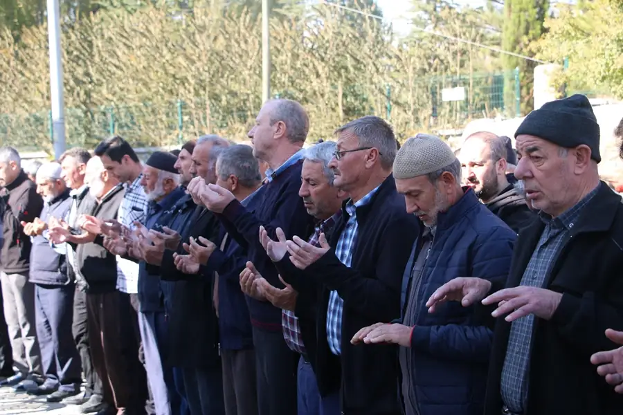 Kütahya’da vatandaşlar yağmur duasında buluştu